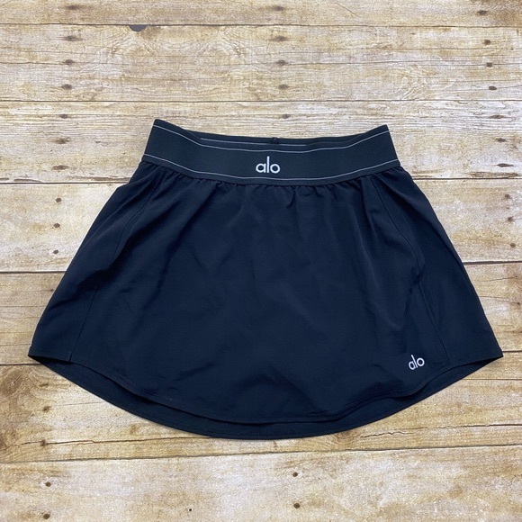 Alo Black Athletic Skort with Logo - Picture 4 of 4